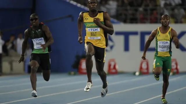 Bolt ganó su primera carrera sin ninguna dificultad