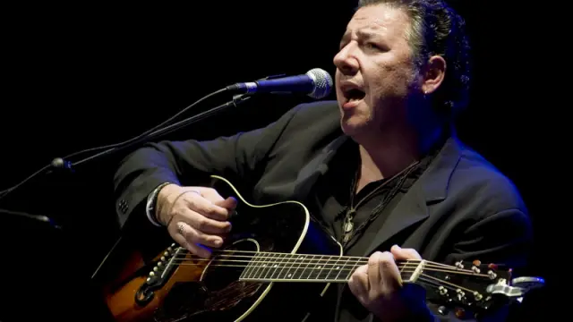 Carlos Goñi, cantante de Revólver