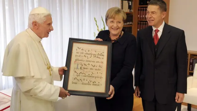 El Papa y la canciller alemana Angela Merkel