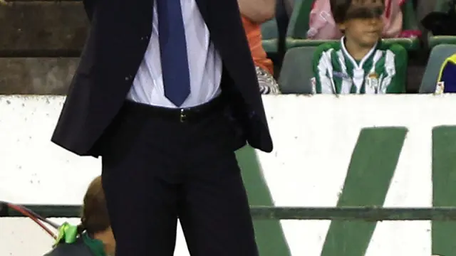 Javier Aguirre durante el partido