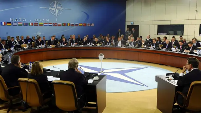 Vista general de los titulares de defensa de la OTAN