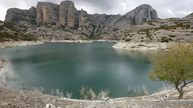 Pantano de Vadiello en Huesca