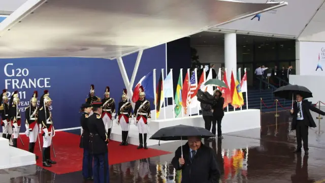 Entrada de la cumbre del G20 en Cannes
