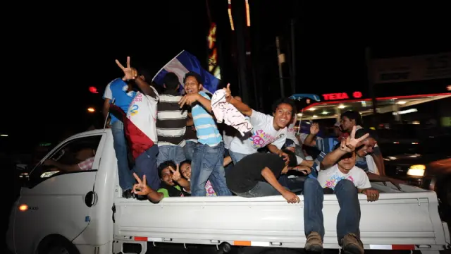 Simpatizantes de Ortega celebran su reelección.