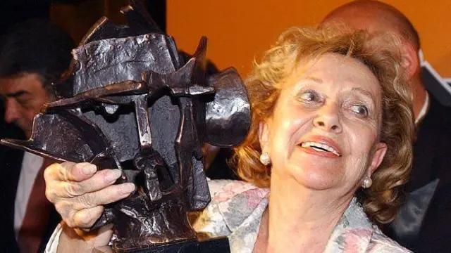 María Jesús Valdés recogía un premio Mayte