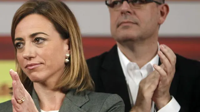 La candidata del PSC, Carmen Chacón, acompañada por José Zaragoza