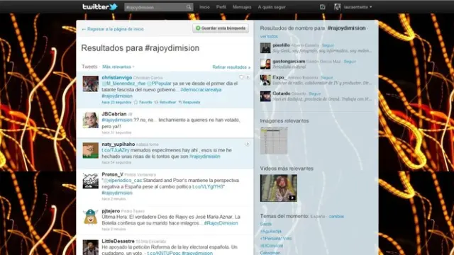A través de #rajoydimision los españoles denuncian el sistema electoral.