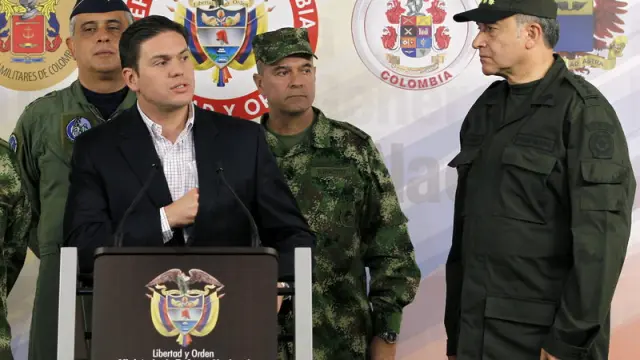 Pinzón, ministro de Defensa colombiano, confirma el asesinato de las FARC