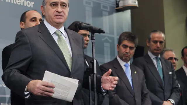 El ministro del Interior, Jorge Fernández Díaz, tras la toma de posesión de los cargos de su ministerior