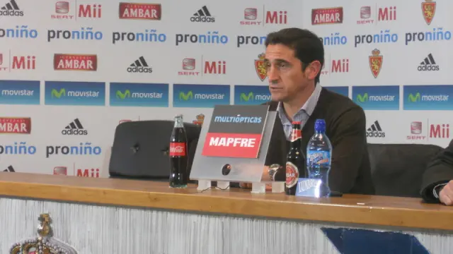 Manolo Jiménez, durante la rueda de prensa