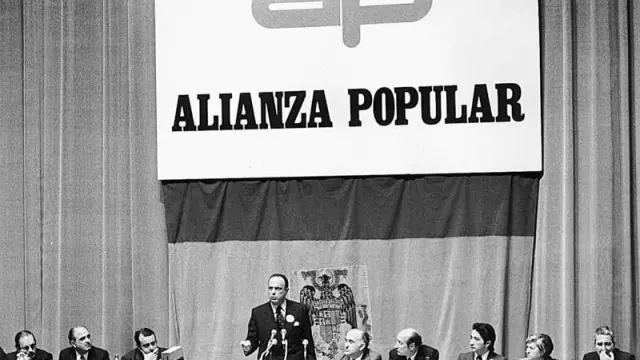 Mitin de Alianza Popular, en Zaragoza.