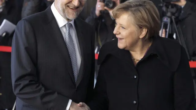 La canciller alemana, Angela Merkel, recibe este mediodía al presidente del Gobierno español, Mariano Rajo