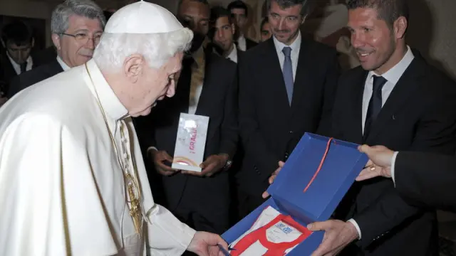 El Papa junto al "Cholo" Simeone