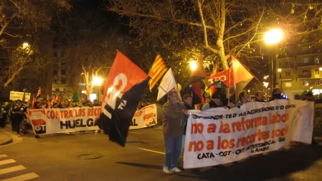 Manifestación por las calles de Zaragoza