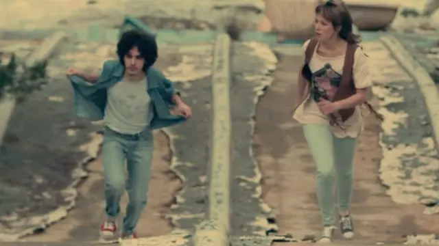 Imagen del videoclip 'Cuando suba la marea' de Amaral