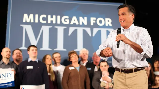 Mitt Romney durante su campaña electoral en Michigan.