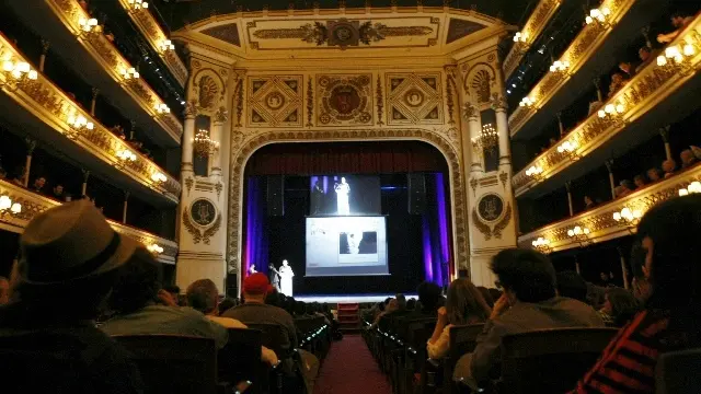 Grupos y artistas asistentes a la XIII edición de los Premios de la Música Aragonesa en el Teatro Principal