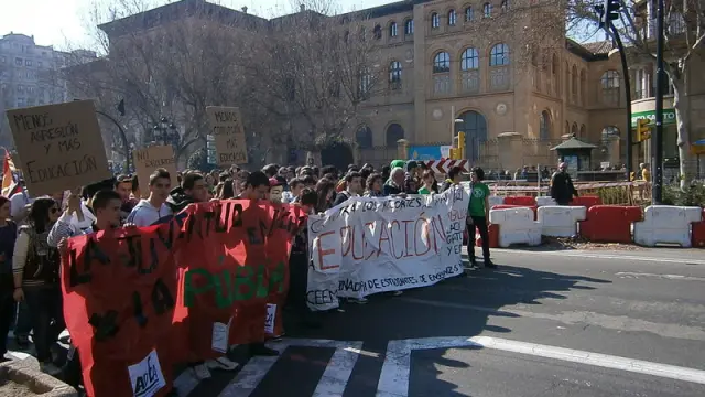 Manifestación contra los recortes educativos