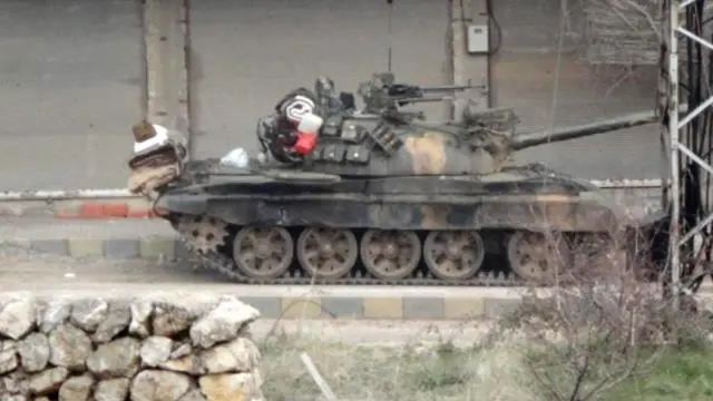 Tanques del Ejército sirio