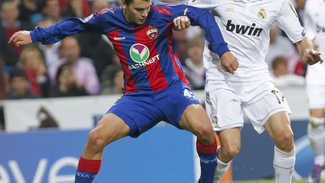 Álvaro Arbeloa durante un partido