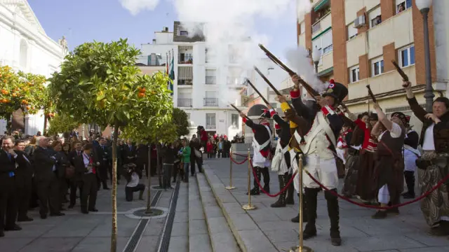 Soldados de batalla de la Albuera participan en el acto institucional de la Asamblea de Extremadura