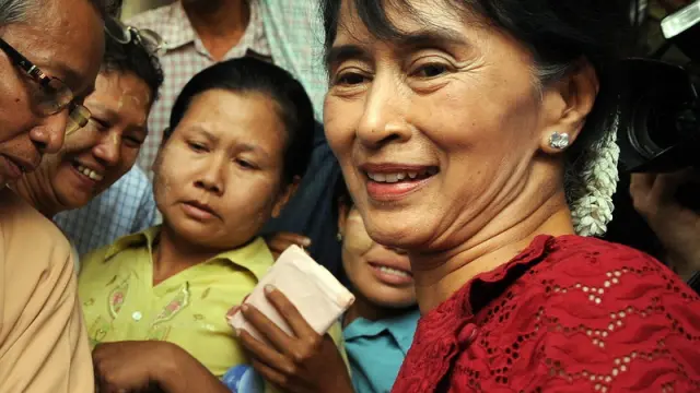 La opositora Suu Kyi