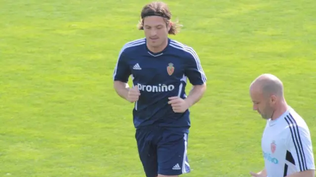 Lanzaro durante un entrenamiento con el Real Zaragoza