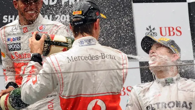 Rosberg (dcha.), ganador en China