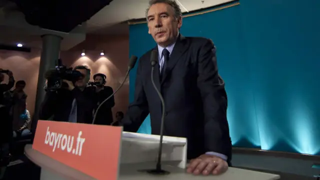 Bayrou apoyará a Hollande