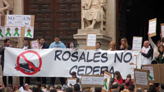 Manifestación de los vecinos de Rosales del Canal