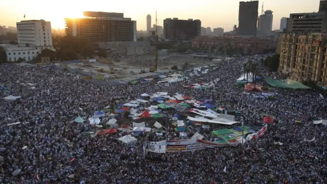 Manifestantes egipcios contra la Junta Militar