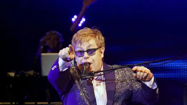 Elton John durante su concierto en la isla pitiusa