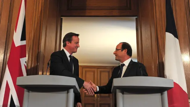 El primer ministro británico, David Cameron, y el presidente francés, Francois Hollande