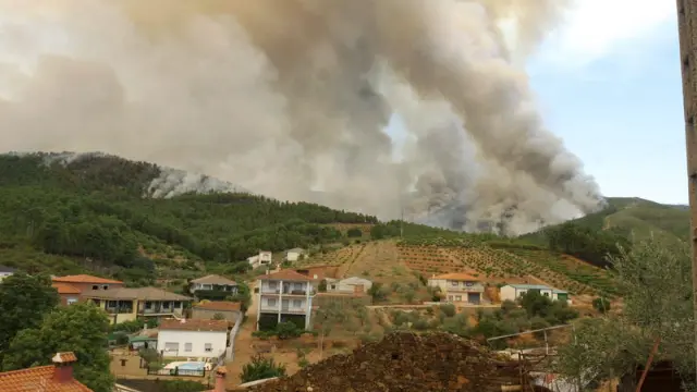 Imagen del incendio de Las Hurdes