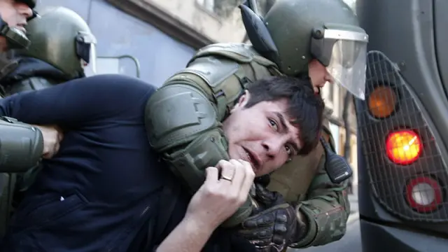 Enfrentamientos entre las autoridades chilenas y los manifestantes