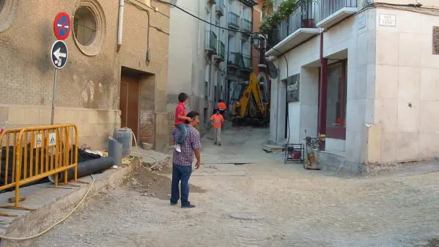 Calle de Sancho Abarca, donde han comenzado recientemente las obras de reurbanización