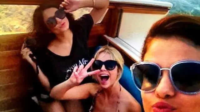 Selena Gómez junto a Vanessa Hudgens y Ashley Benson en Venecia