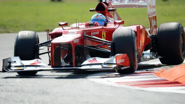 Fernando Alonso en el monoplaza de Ferrari