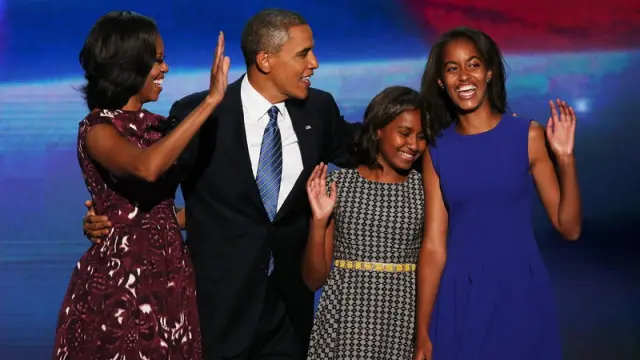 Obama con su familia en la aceptación de la candidatura a la reelección