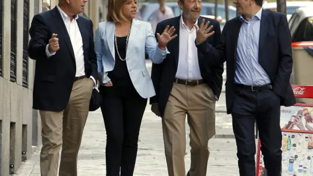 De izquierda a derecha: Pachi Vázquez, Elena Valenciano, Alfredo Pérez Rubalcaba y Patxi López