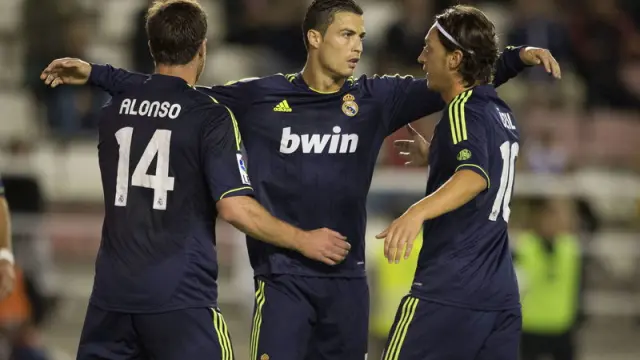 Cristiano Ronaldo celebra su gol de penalti ante el Rayo Vallecano.