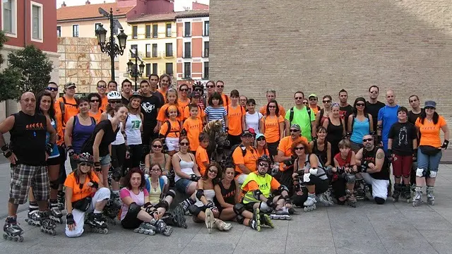 Varios miembros de la Asociación Patinar-Zaragoza