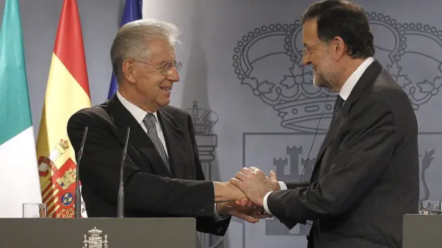 Mariano Rajoy con Mario Monti este lunes