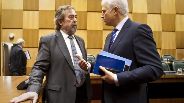 Belloch y Suárez dialogaban antes del debate