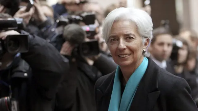 El FMI quiere "una solución creíble para Grecia", dice Lagarde.