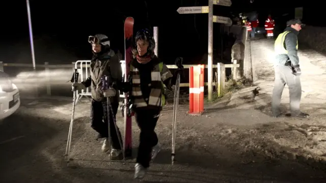 Alrededor de 1.000 personas se han quedado atrapadas en la estación de esquí de Aramón Panticosa por los fuertes vientos.