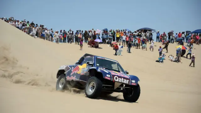 Carlos Sainz, durante la segunda etapa del Dakar