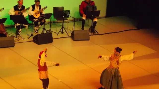 XXI Muestra de Danza y Folclore Ciudad de Huesca, en el Palacio de Congresos.