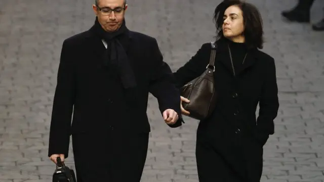Diego Torres y su mujer, Ana María Tejeiro, a su llegada a los juzgados
