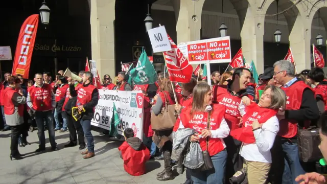 Manifestación de trabajadores de Caja3